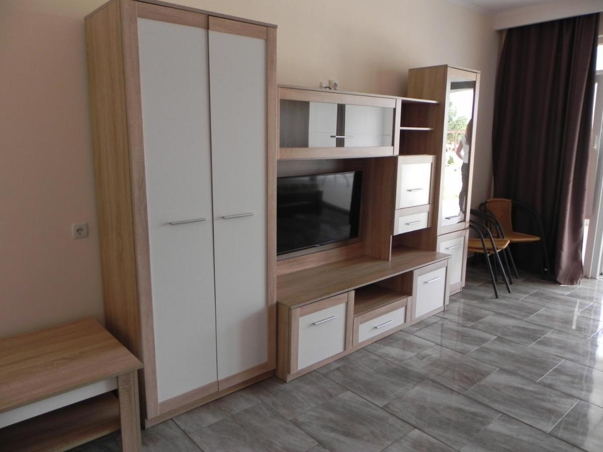 База Відпочинку "Сонячна" Primorskoye Extérieur photo