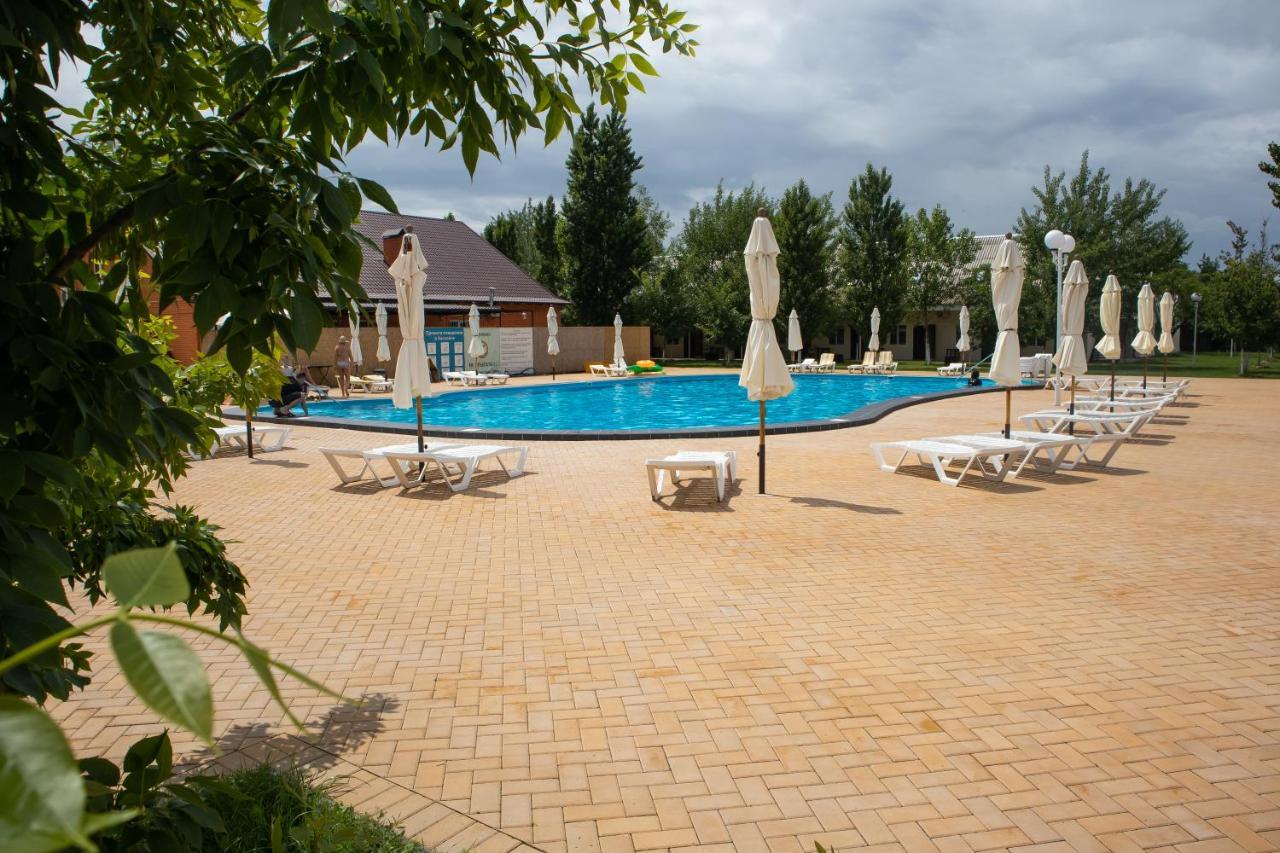 База Відпочинку "Сонячна" Primorskoye Extérieur photo