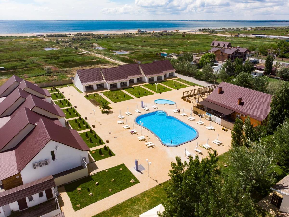База Відпочинку "Сонячна" Primorskoye Extérieur photo